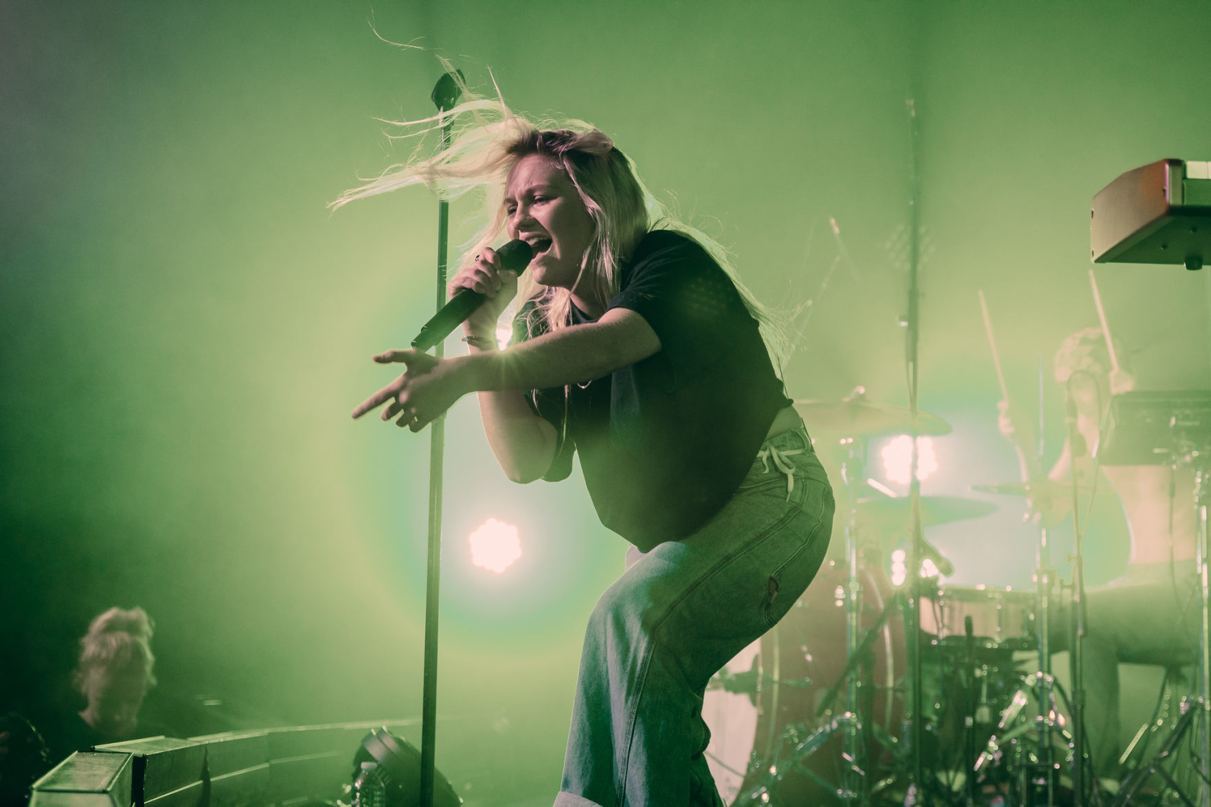 Carlie Hanson on tour